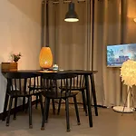 Jeungmi Station 5 Minutes On Foot Apartment